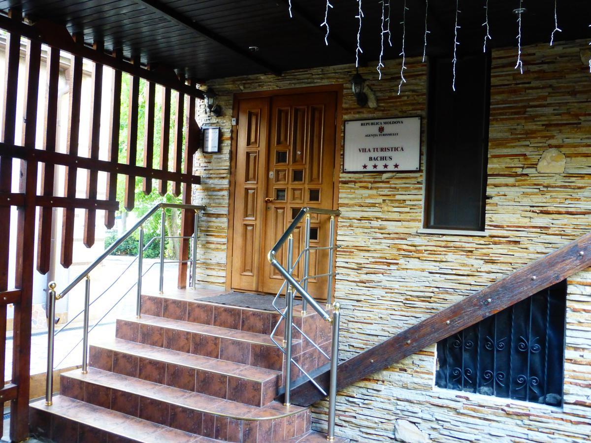 Hotel BACHUS Kischinau Exterior foto